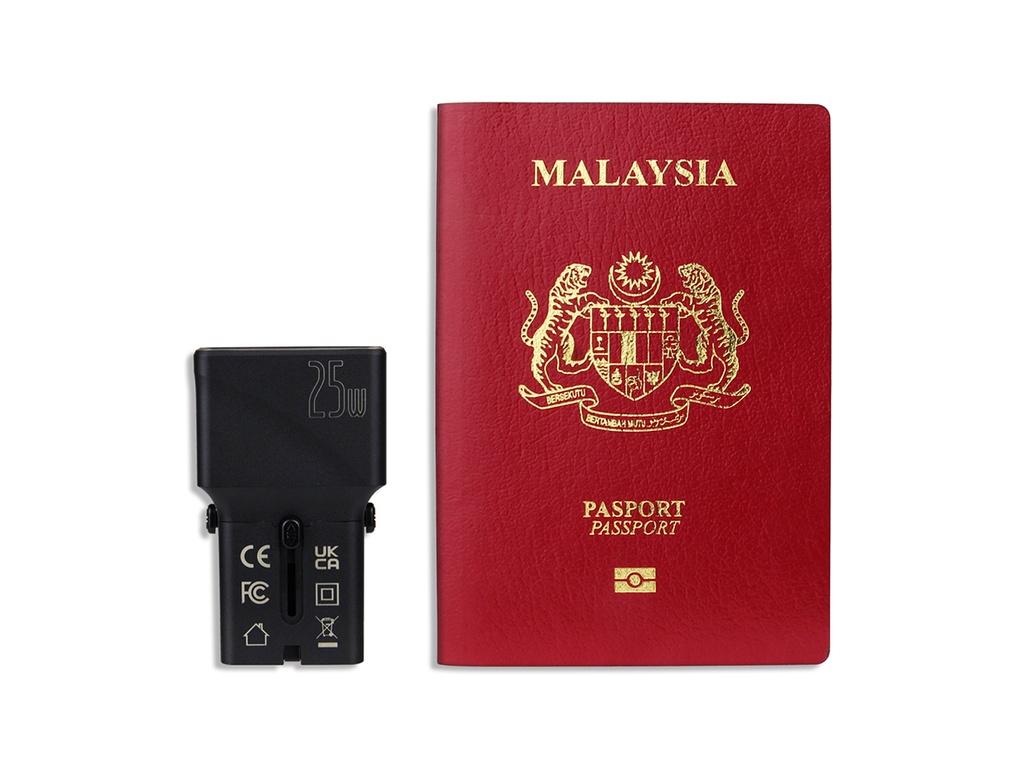 EZ470-RAPID-(QC + PD)-Travel-Adapter_3